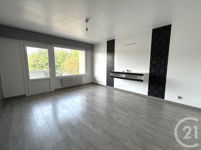 Appartement F3 à louer - 3 pièces - 70.04 m2 - RUMILLY - 74 - RHONE-ALPES - Century 21 Confiance Services