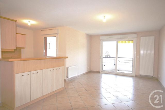 Appartement T3 à louer - 3 pièces - 64.3 m2 - RUMILLY - 74 - RHONE-ALPES - Century 21 Confiance Services